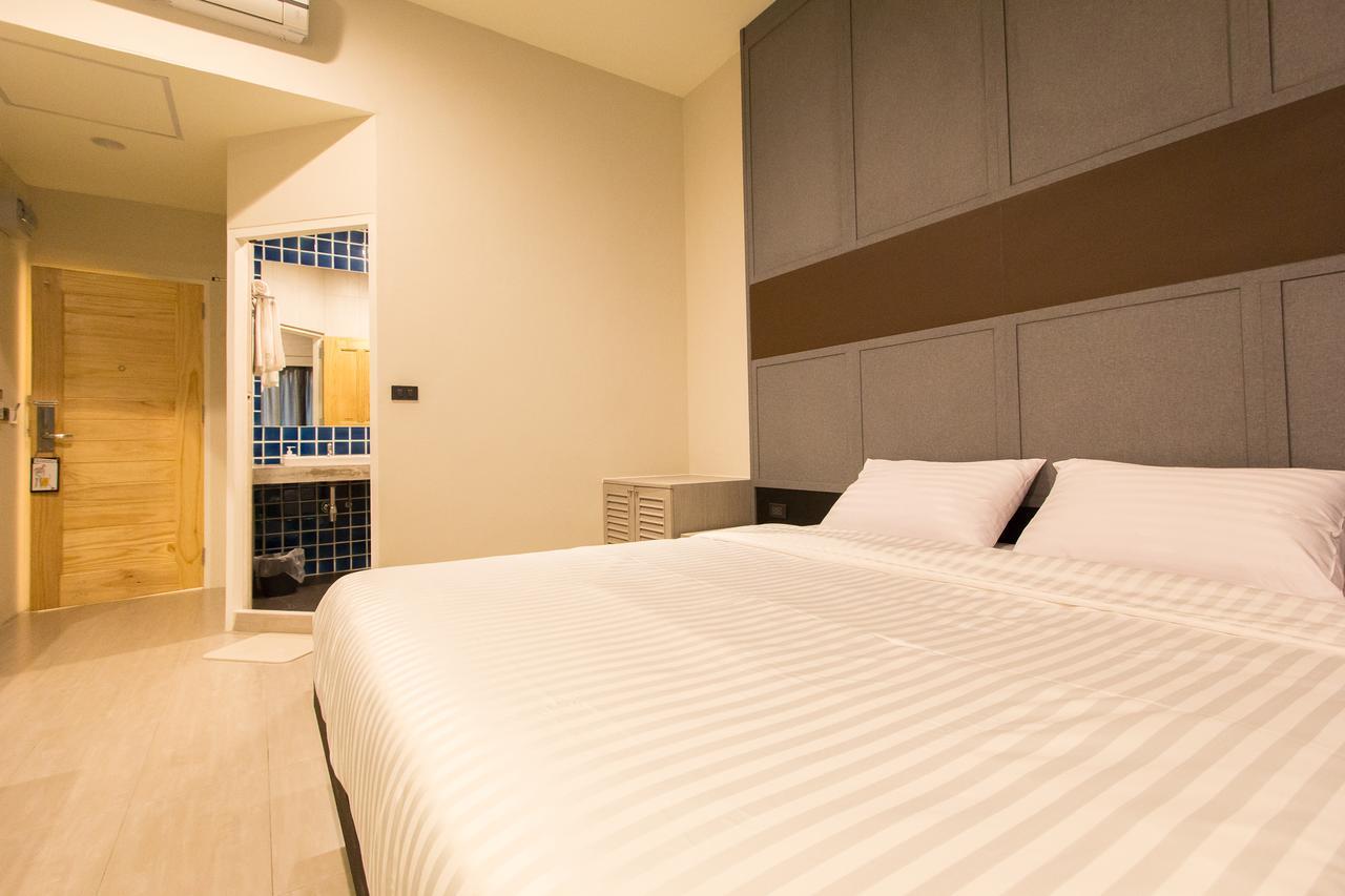 Lazy Sunday Hostel Бангкок Екстер'єр фото