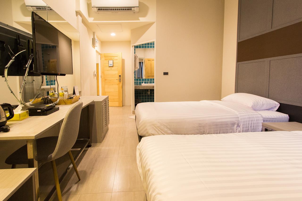 Lazy Sunday Hostel Бангкок Екстер'єр фото